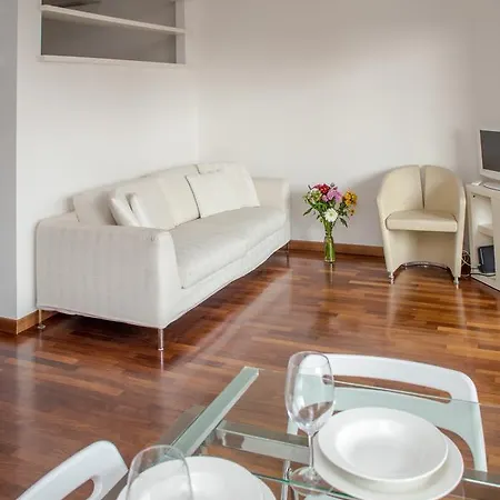 Bocconi University Flat Апартаменты