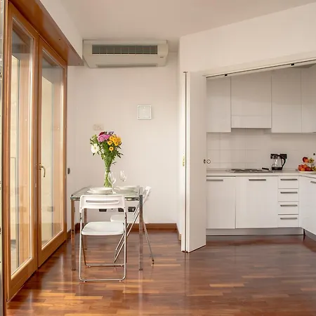 Bocconi University Flat アパート ミラノ